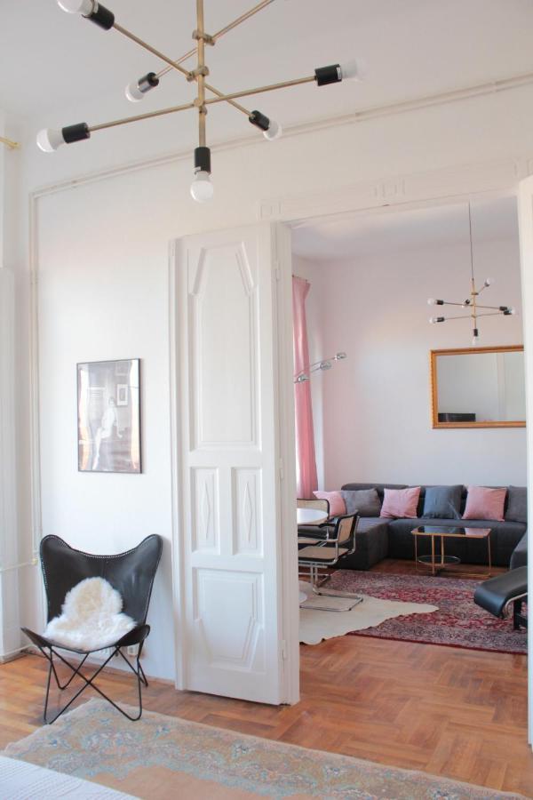 Allomas Apartman Budapest Extérieur photo